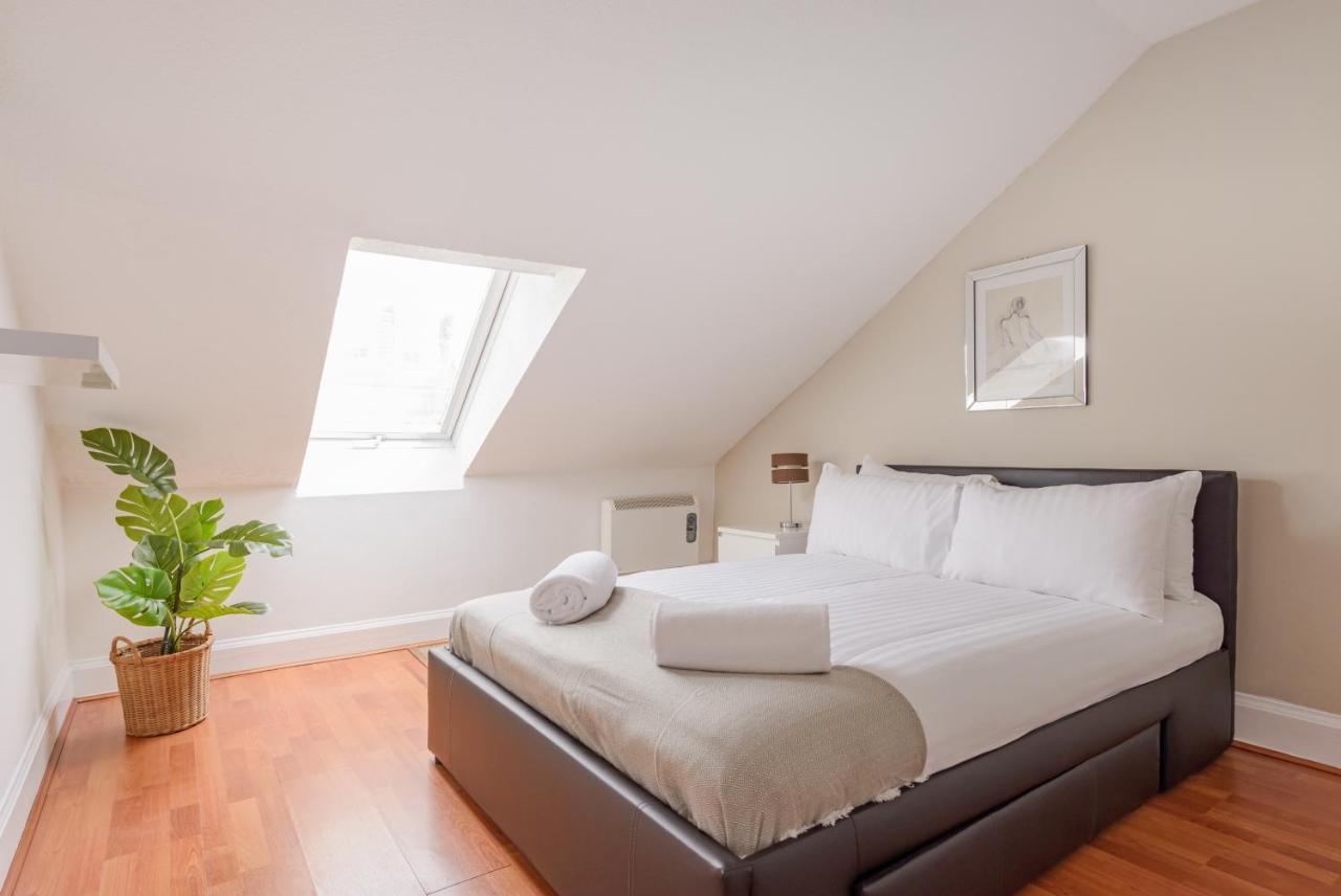 The South Bridge Apartment Edimburgo Exterior foto